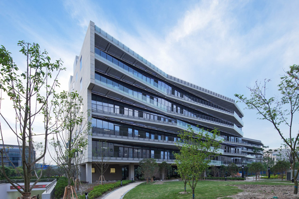 Shanghai airport No.6 area service center building